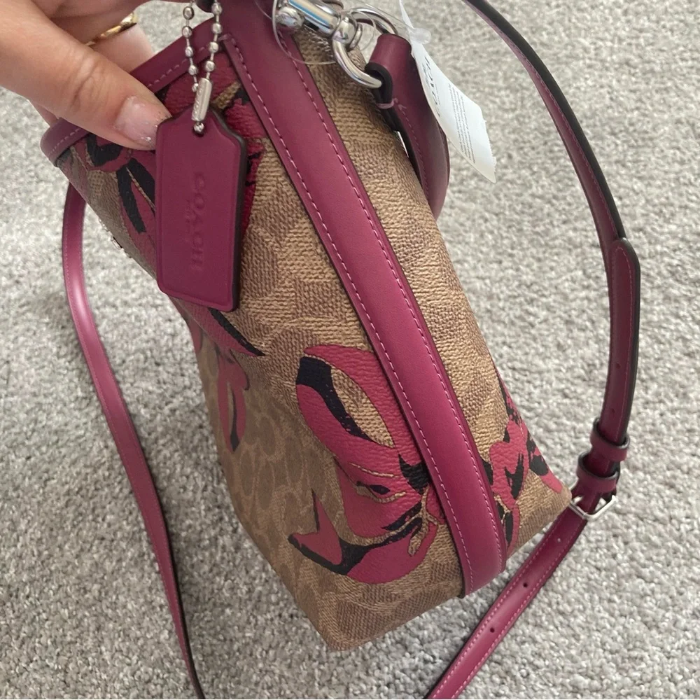 Coach bow print city bucket bag NWT CY651 - Picture 8 of 9